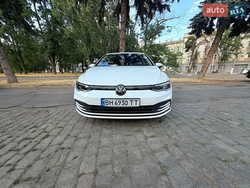 Авто Volkswagen Golf 2022 № 8940810