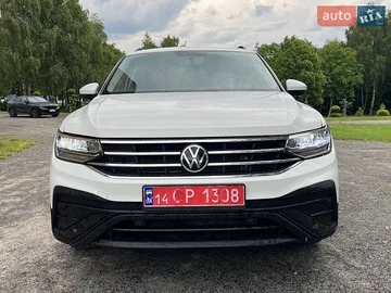 Авто Volkswagen Tiguan 2021 № 8940885