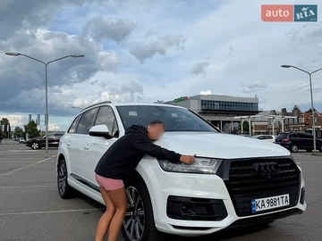 Авто Audi Q7 2016 № 8940887