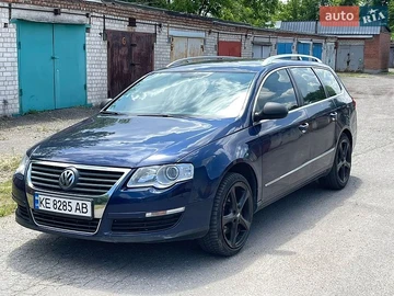 Авто Volkswagen Passat 2009 № 8940924