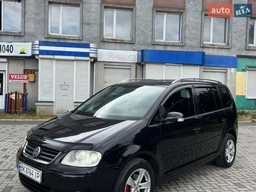Авто Volkswagen Touran 2004 № 8941025