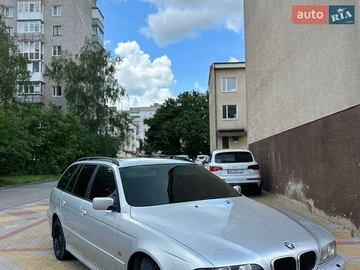 Авто BMW 5 Series 2003 № 8941383