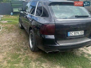 Авто Porsche Cayenne 2004 № 8941473