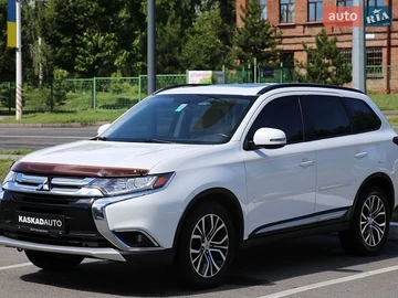 Авто Mitsubishi Outlander 2015 № 8941802