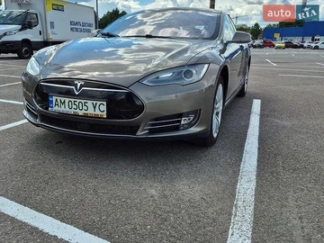 Авто Tesla Model S 2015 № 8941812