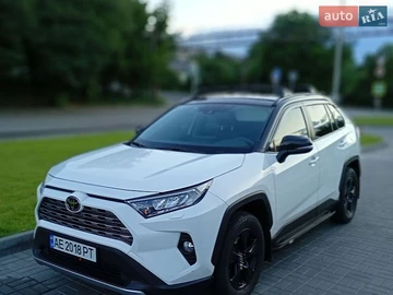 Авто Toyota Rav4 2021 № 8941835