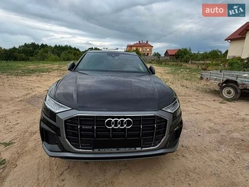 Авто Audi Q8 2021 № 8941919