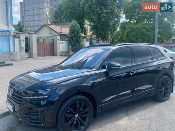 Авто Volkswagen Touareg 2021 № 8941920