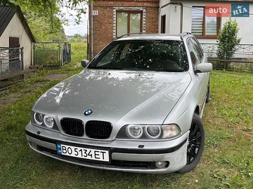 Авто BMW 5 Series 2000 № 8942016