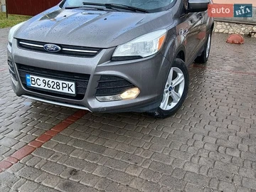 Авто Ford Escape 2013 № 8942203