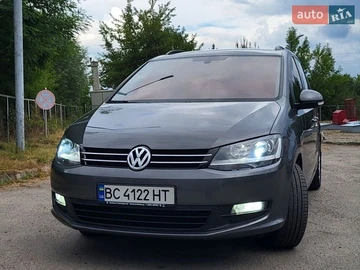 Авто Volkswagen Sharan 2010 № 8942313
