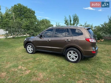 Авто Hyundai Santa Fe 2010 № 8942325
