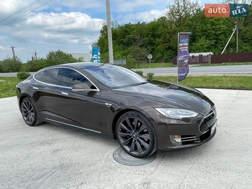 Авто Tesla Model S 2013 № 8942396