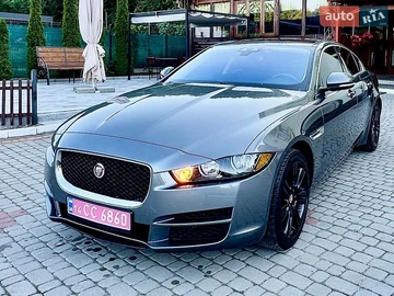 Авто Jaguar Xe 2017 № 8942403