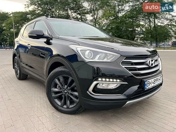 Авто Hyundai Santa Fe 2017 № 8942439