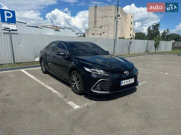 Авто Toyota Camry 2021 № 8942461