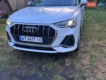 Авто Audi Q3 2023 № 8942473