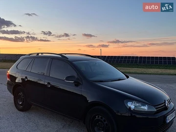 Авто Volkswagen Golf 2011 № 8942876