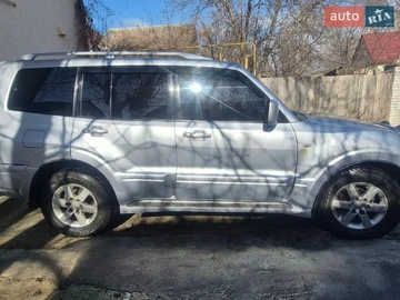 Авто Mitsubishi Pajero 2006 № 8943082
