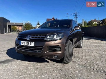 Авто Volkswagen Touareg 2013 № 8943100