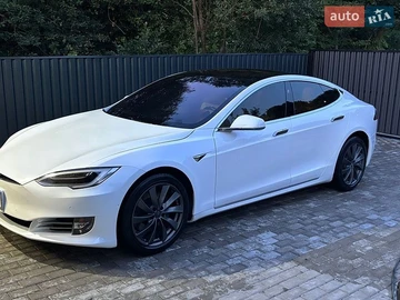 Авто Tesla Model S 2016 № 8943163