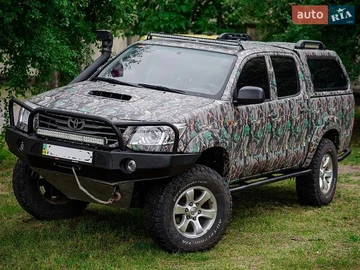 Авто Toyota Hilux 2011 № 8943165