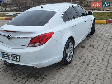 Авто Opel Insignia 2011 № 8943536