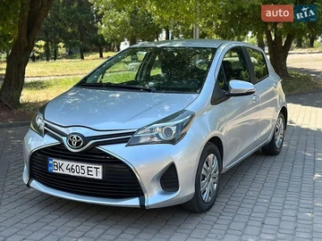 Авто Toyota Yaris 2015 № 8943546