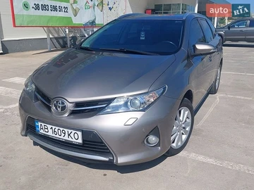 Авто Toyota Auris 2014 № 8943554