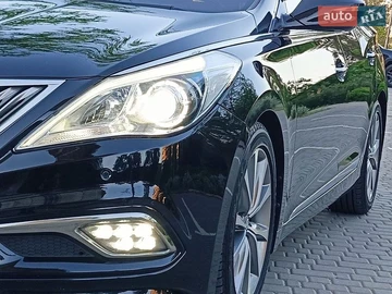 Авто Hyundai Grandeur 2015 № 8943648