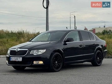 Авто Skoda Superb 2012 № 8943906