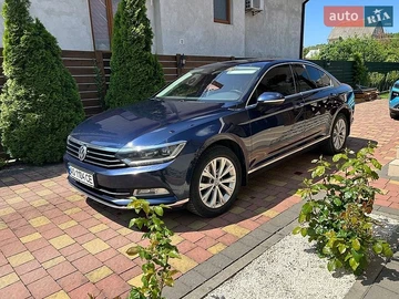 Авто Volkswagen Passat 2017 № 8944027