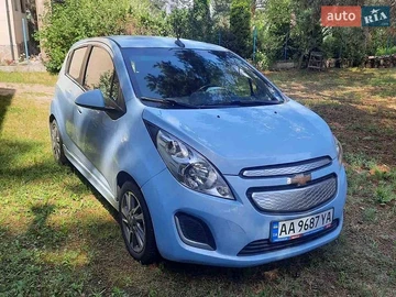 Авто Chevrolet Spark 2013 № 8944245