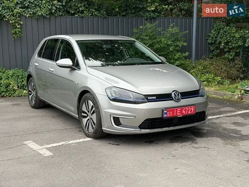 Авто Volkswagen E-Golf 2016 № 8944327