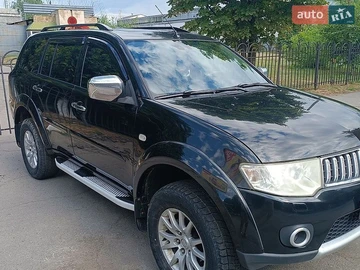 Авто Mitsubishi Pajero Sport 2012 № 8944365