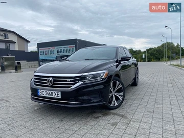 Авто Volkswagen Passat 2021 № 8944495