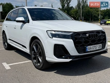 Авто Audi Q7 2024 № 8944605