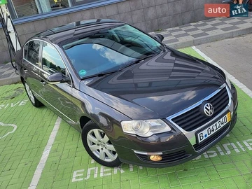 Авто Volkswagen Passat 2010 № 8944884