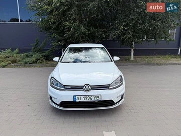 Авто Volkswagen E-Golf 2017 № 8944996