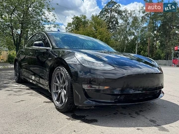 Авто Tesla Model 3 2019 № 8945027