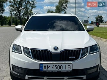 Авто Skoda Octavia Scout 2017 № 8945117
