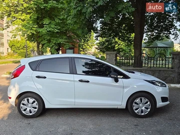 Авто Ford Fiesta 2013 № 8945416