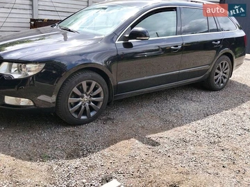 Авто Skoda Superb 2010 № 8945429