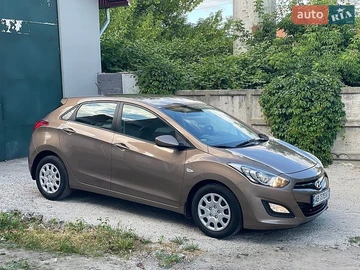 Авто Hyundai I30 2013 № 8945707