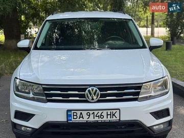 Авто Volkswagen Tiguan 2018 № 8945867
