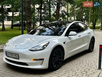 Авто Tesla Model 3 2022 № 8945919