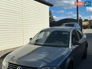 Авто Volkswagen Passat 2003 № 8946098