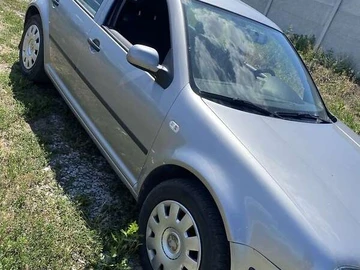 Авто Volkswagen Golf 2002 № 8946114