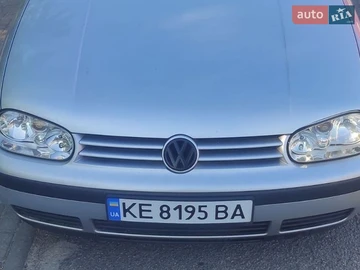 Авто Volkswagen Golf 2002 № 8946131