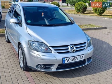 Авто Volkswagen Golf 2005 № 8946215